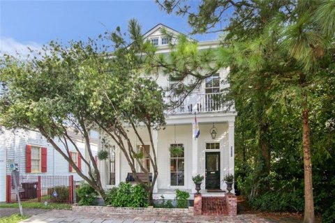 4821 Chestnut Street